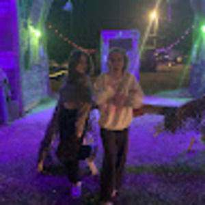 Meet your Posher, Emma